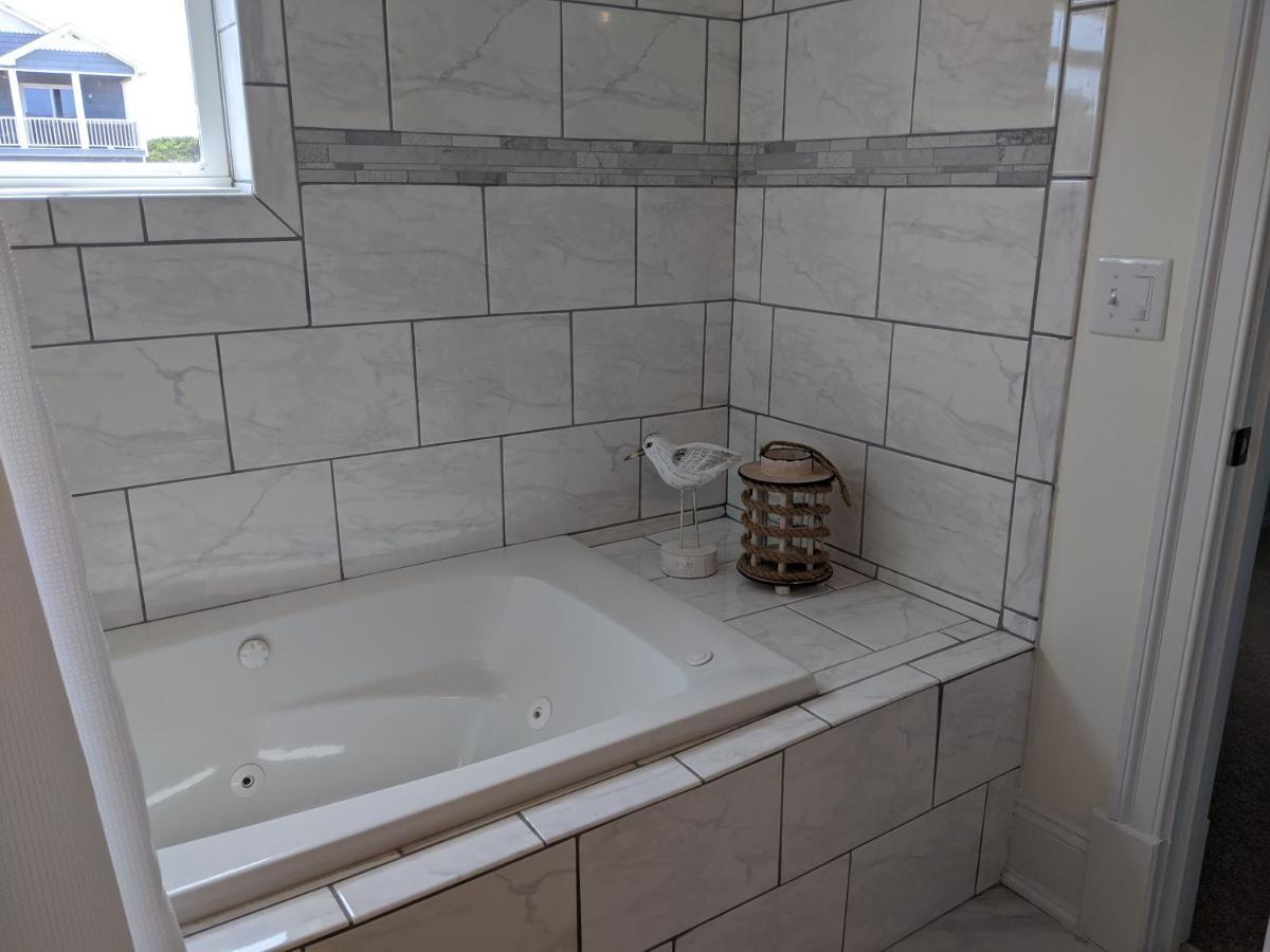 2508 Beach Rd, Semi-Oceanfront, Pool/Hot Tub Nags Head Eksteriør bilde